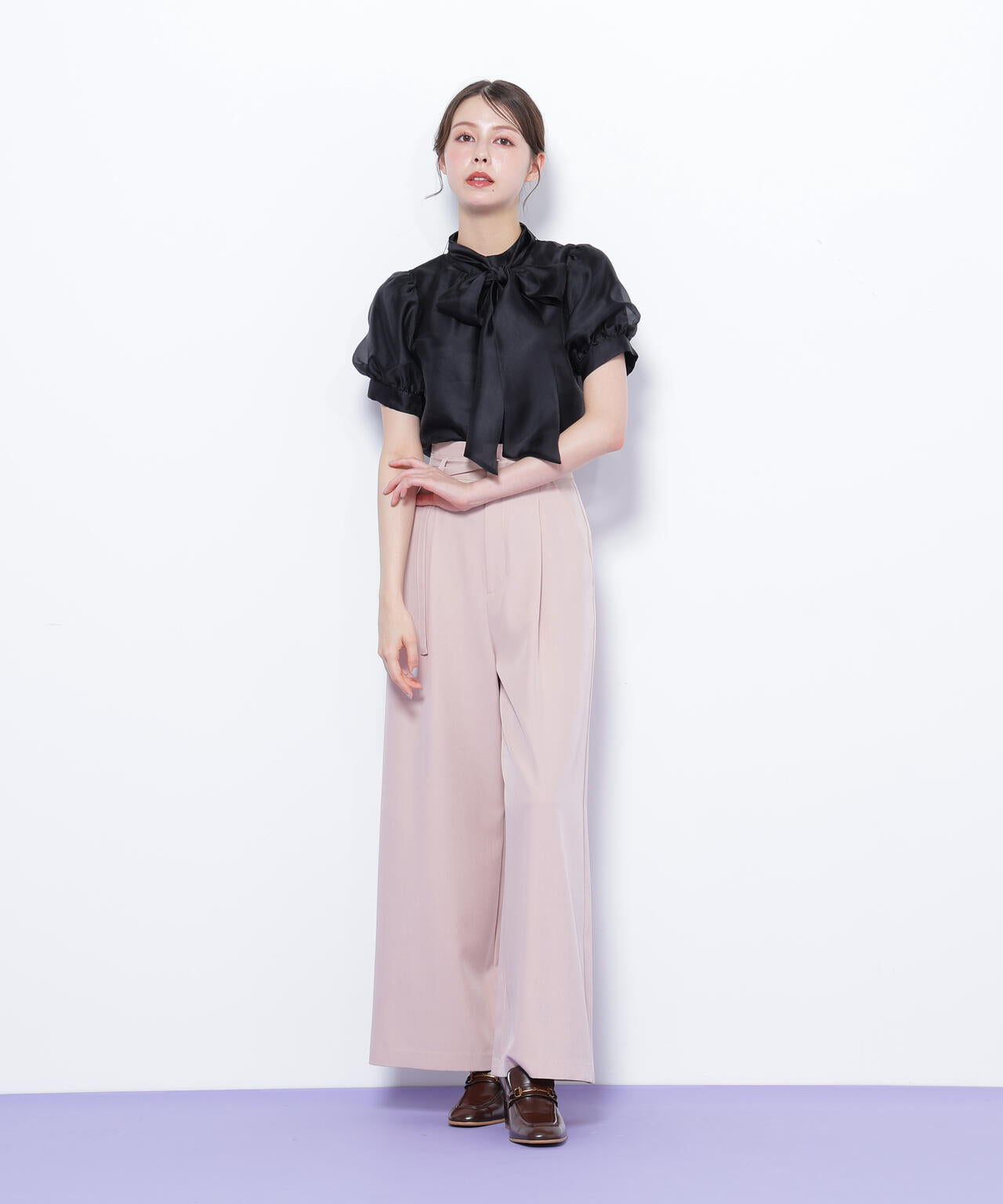 バルーンスリーブボウタイブラウス