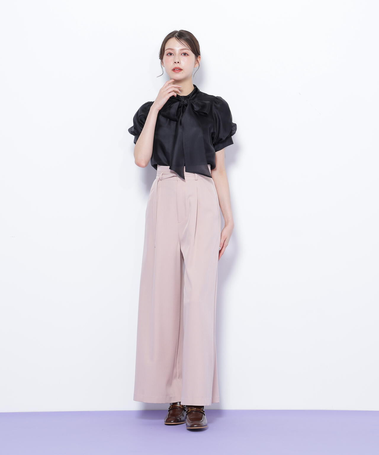 バルーンスリーブボウタイブラウス