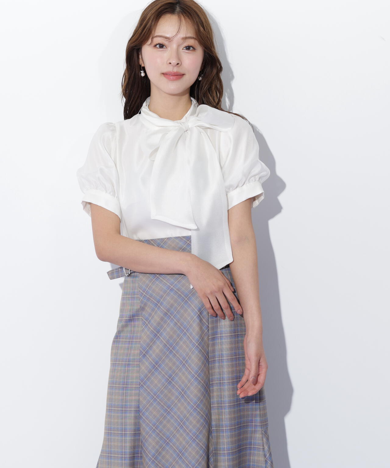 バルーンスリーブボウタイブラウス