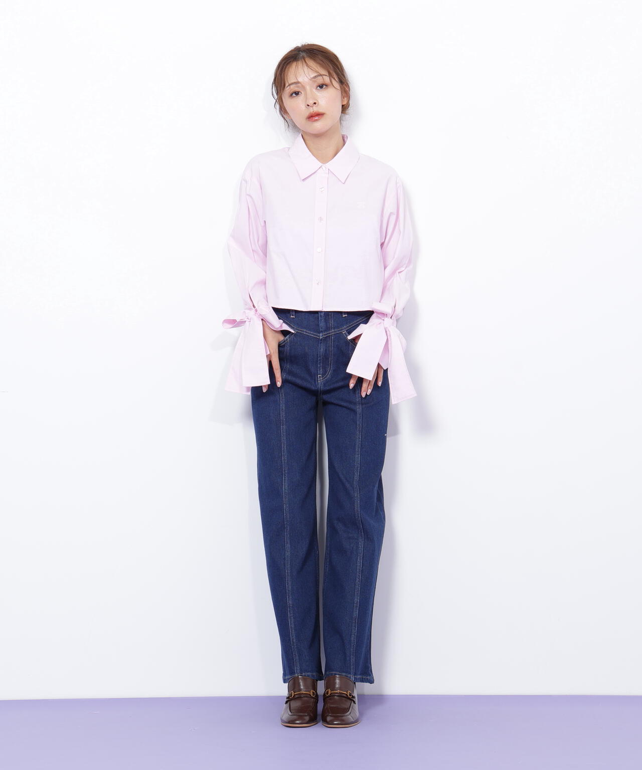 アイコニック袖リボンブラウス