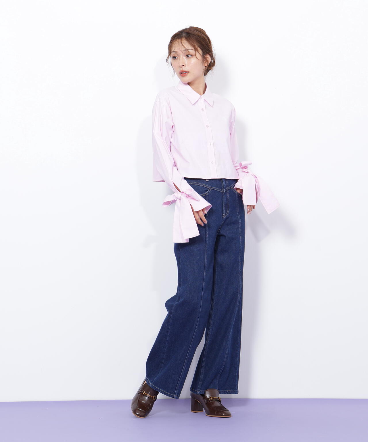 アイコニック袖リボンブラウス