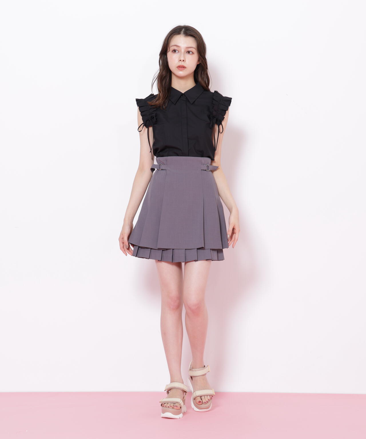 ショルダーフリルブラウス