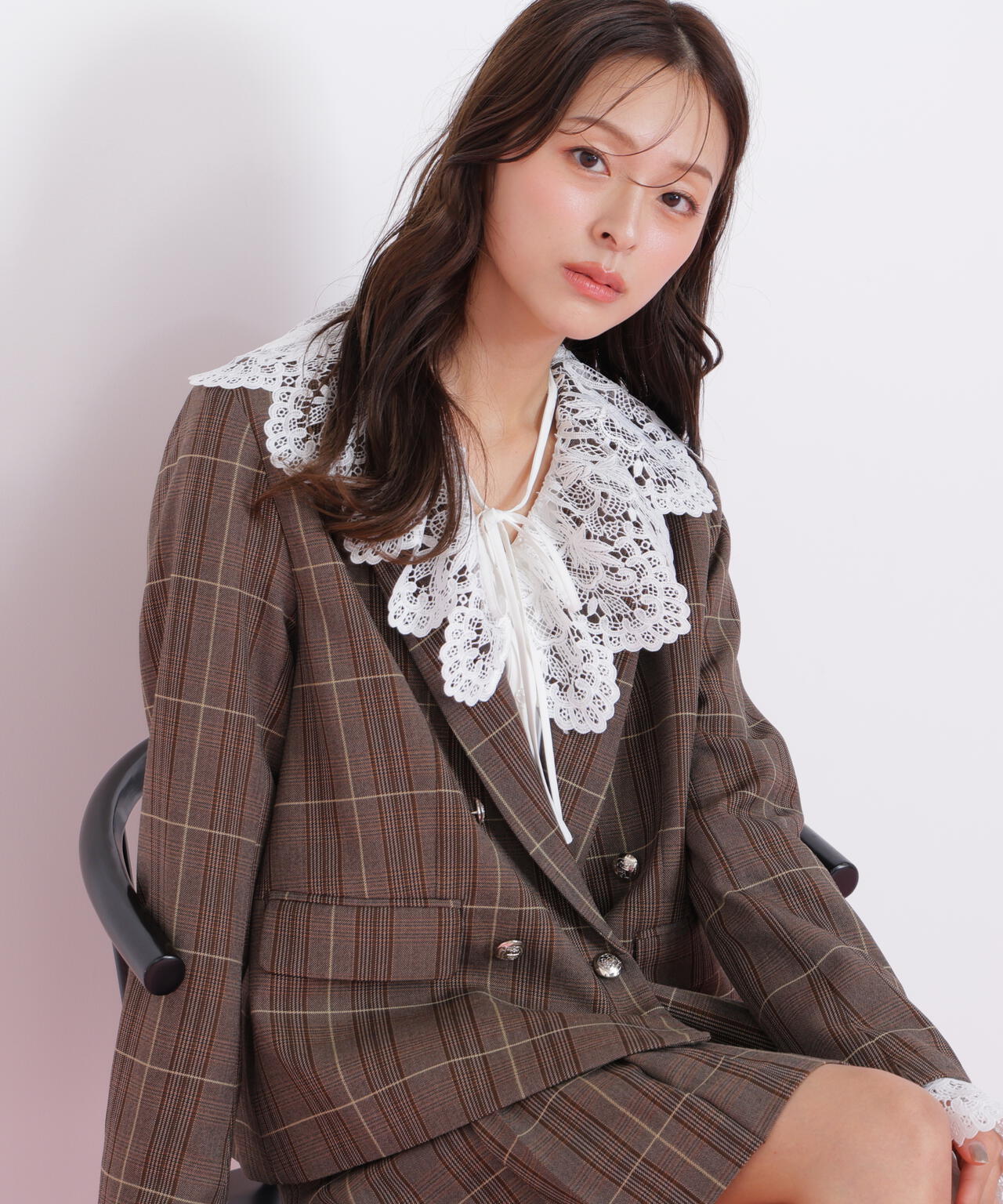 レース衿ブラウス