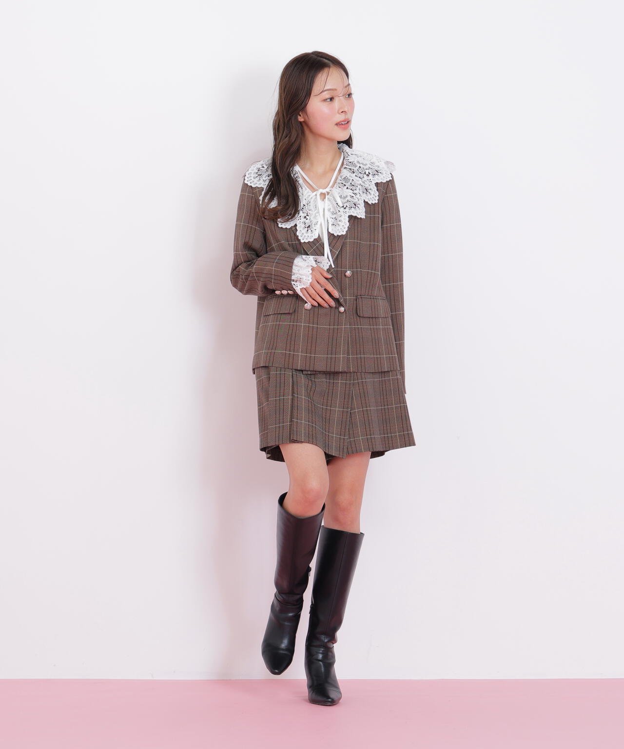 レース衿ブラウス