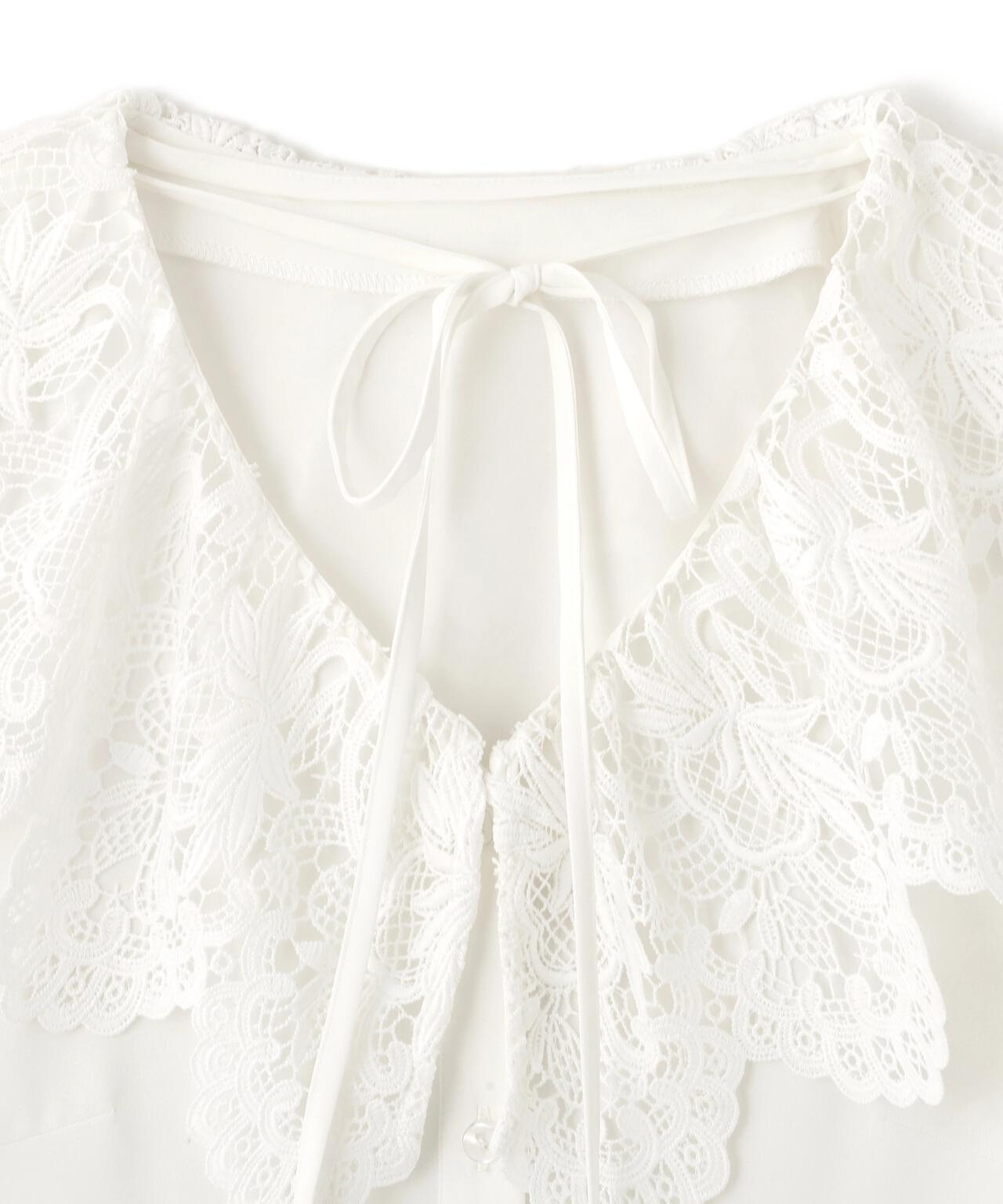 レース衿ブラウス