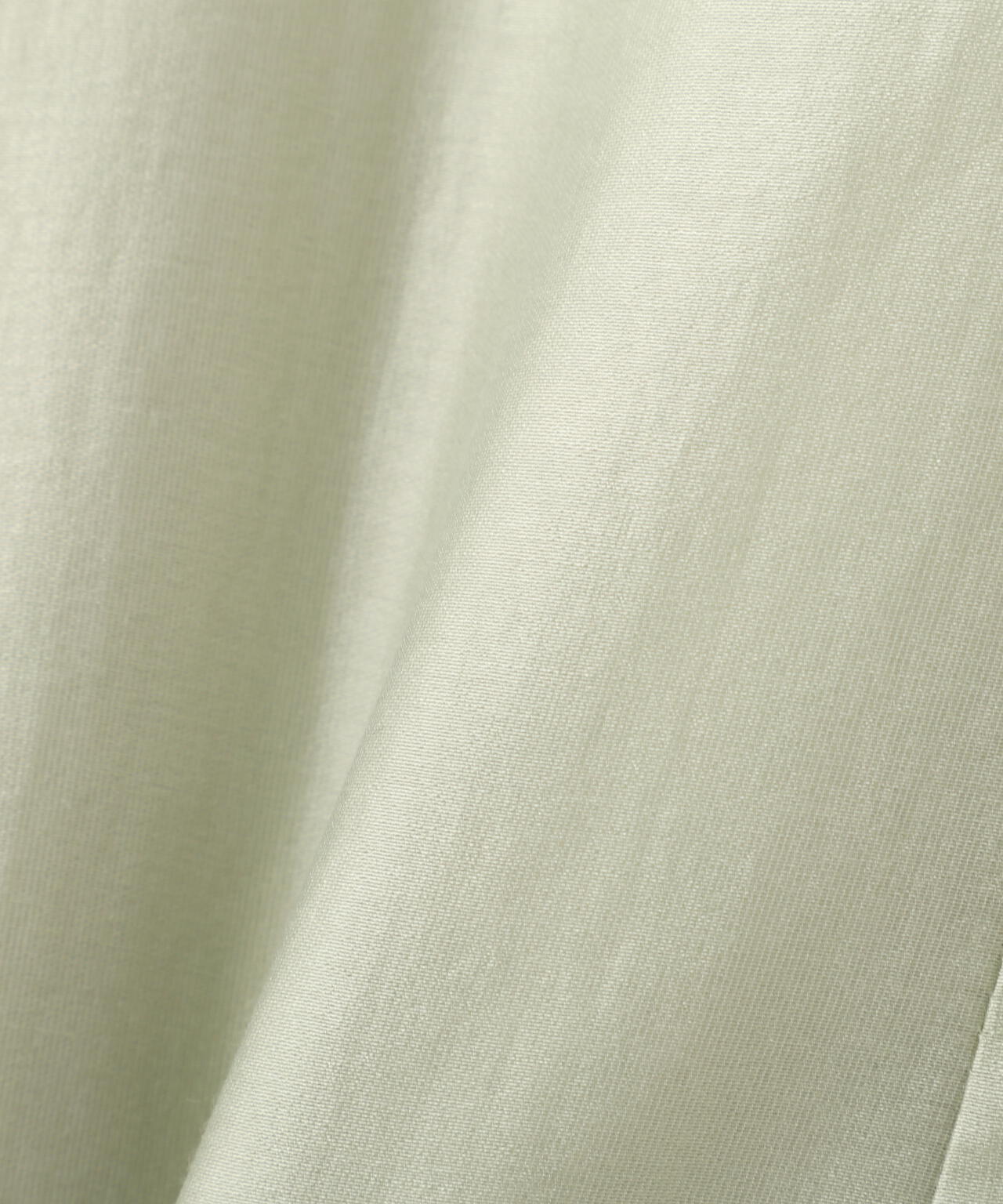 長袖ラッフルブラウス