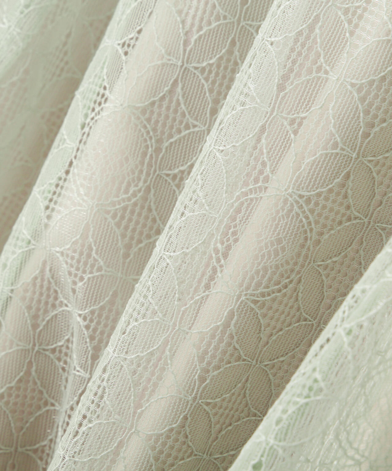 シャイニーレースフレアスカート