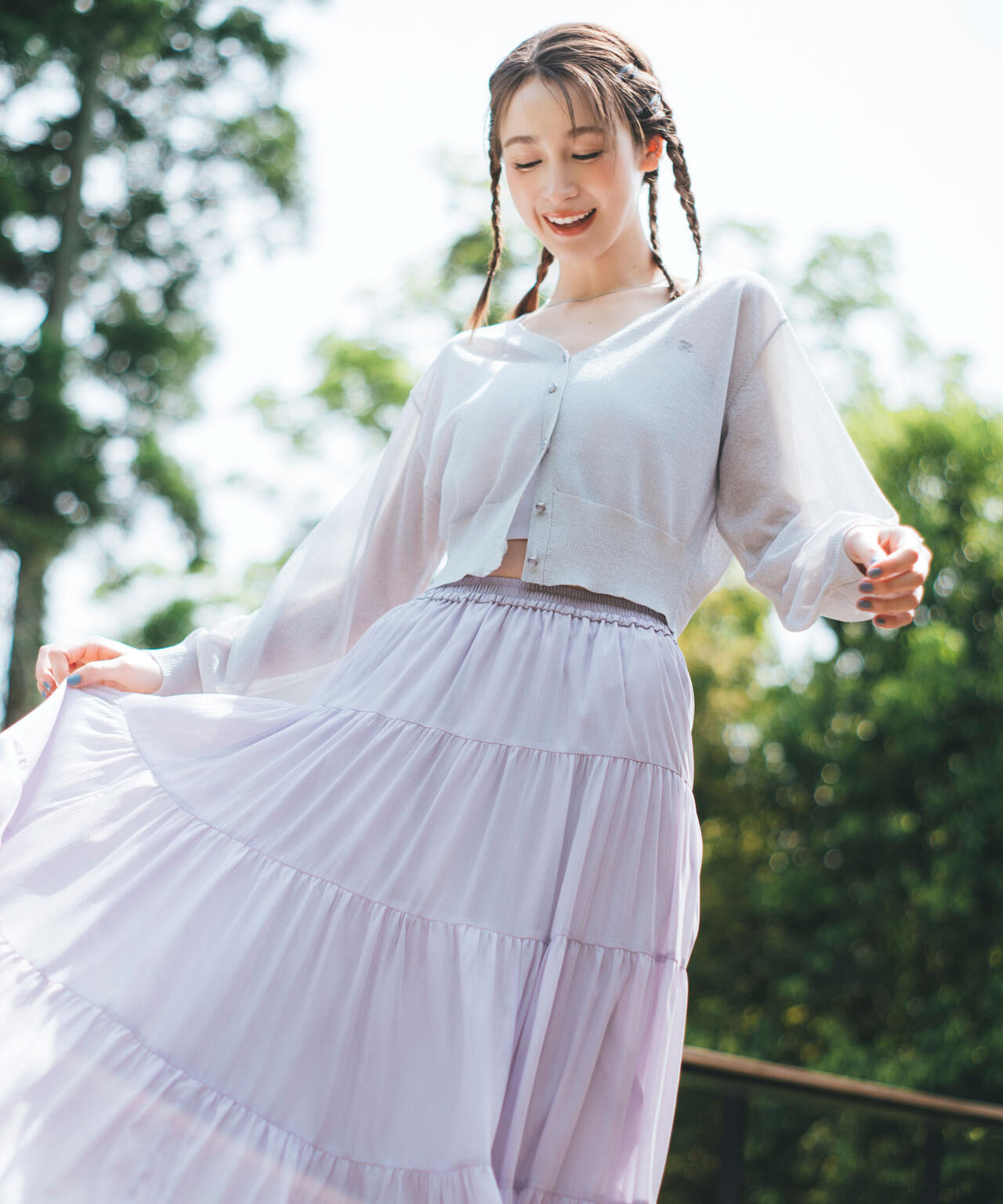 ヘムラインティアードスカート