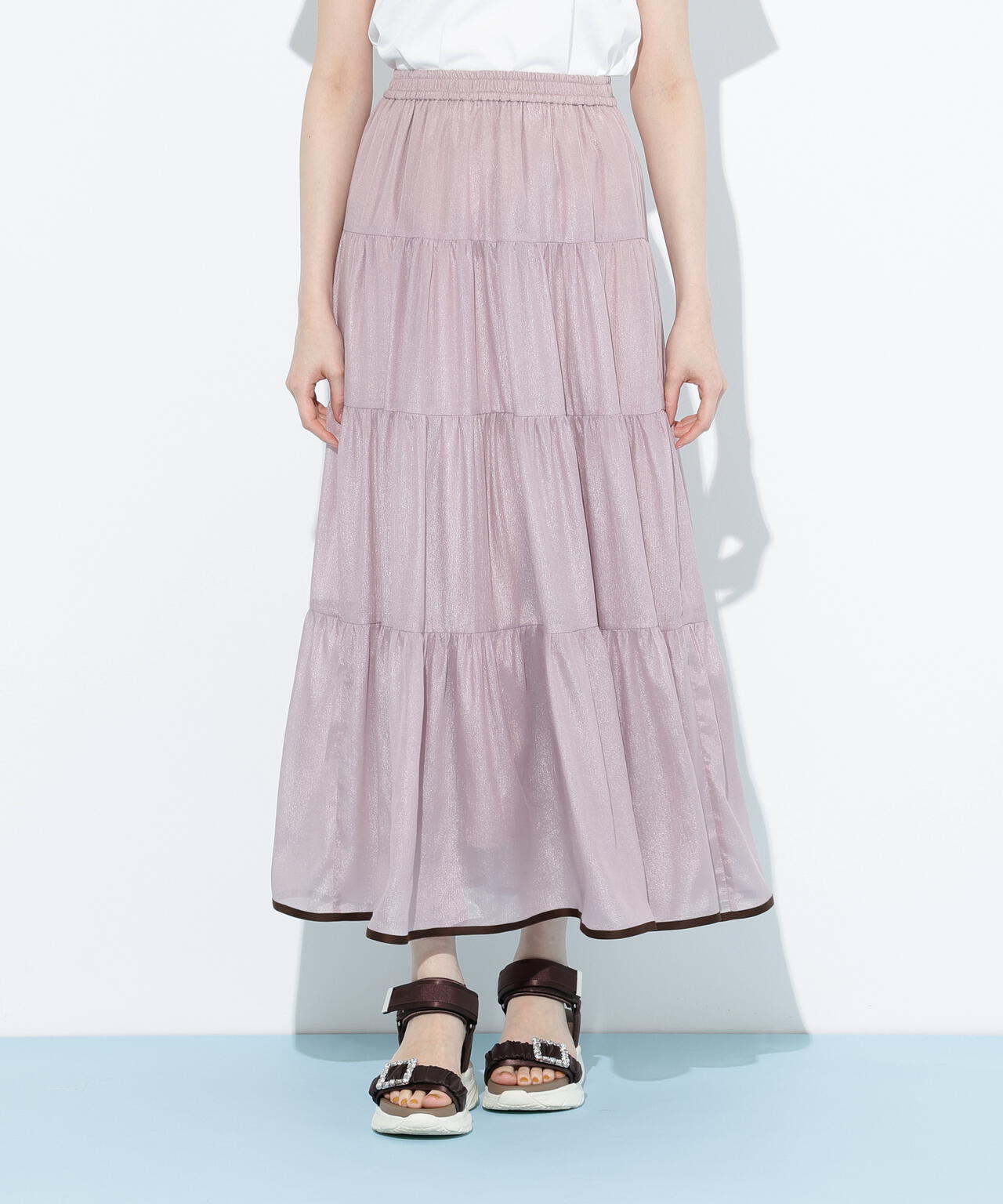 ヘムラインティアードスカート