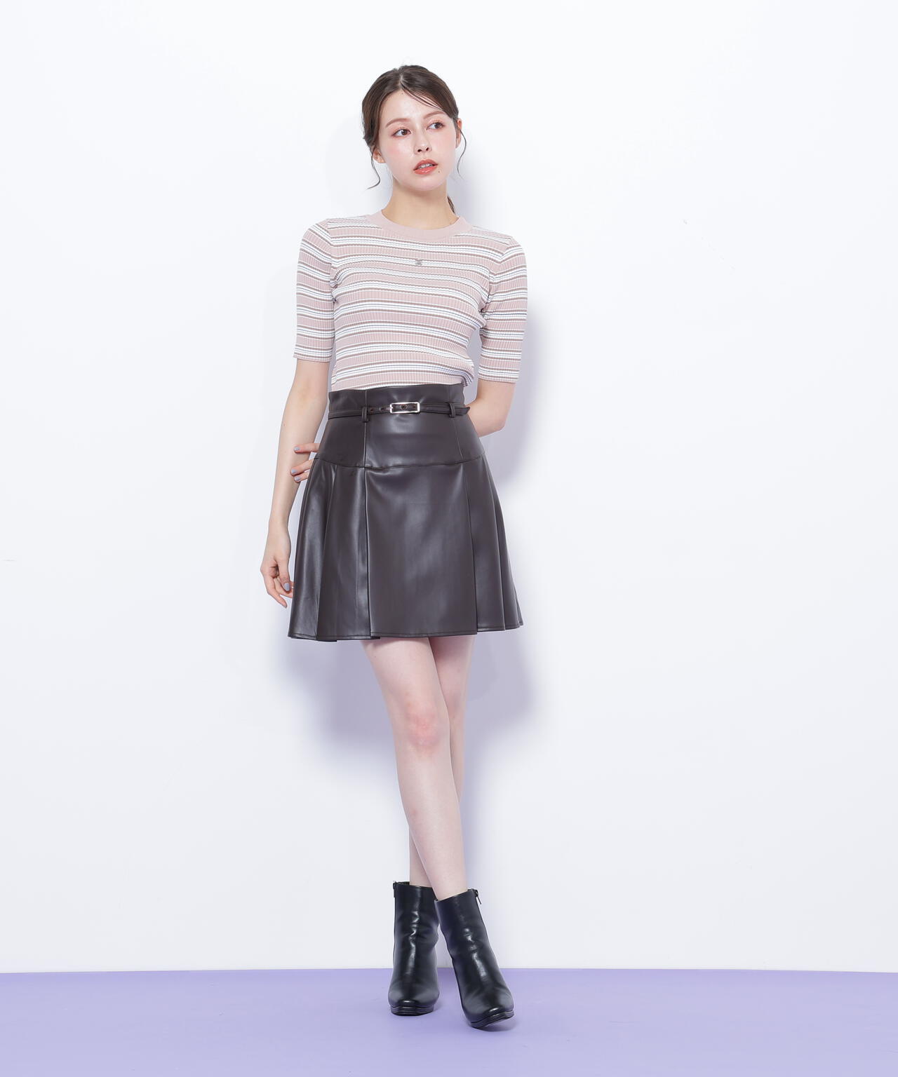 フェイクレザープリーツミニスカート