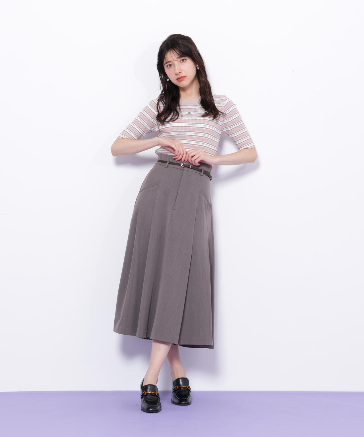 ベルト付タックフレアスカート
