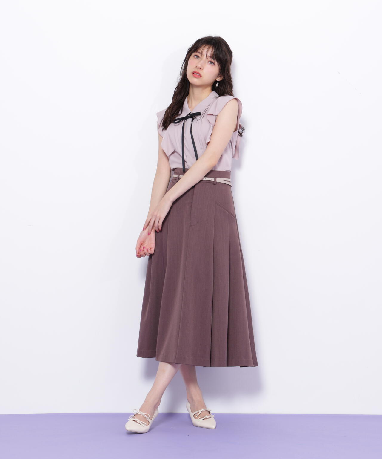 ベルト付タックフレアスカート