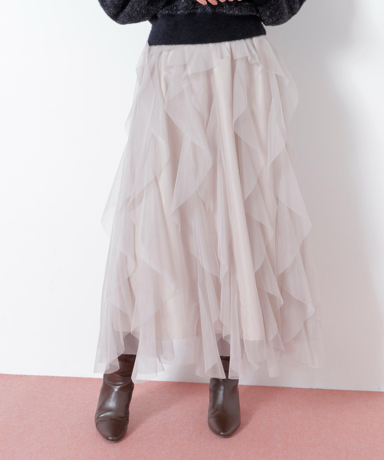 縦ラッフルチュールスカート