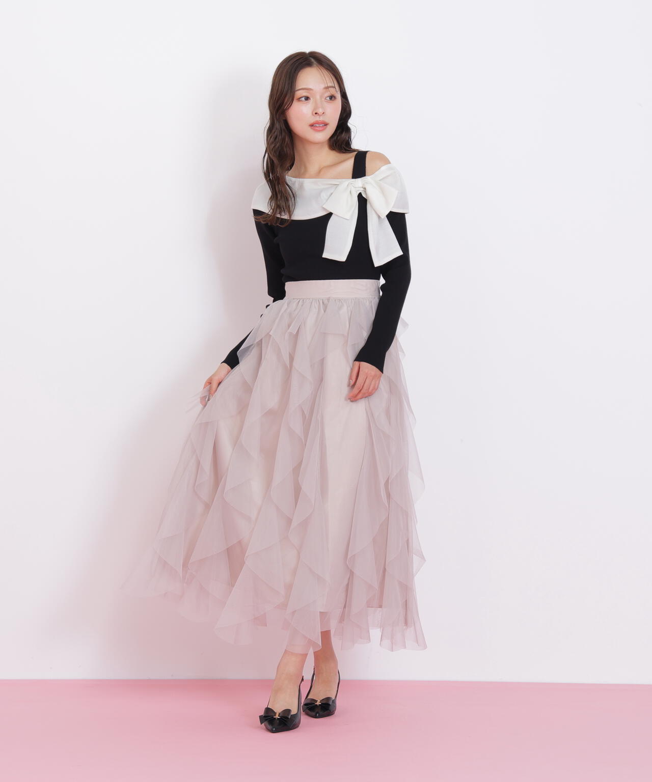 縦ラッフルチュールスカート