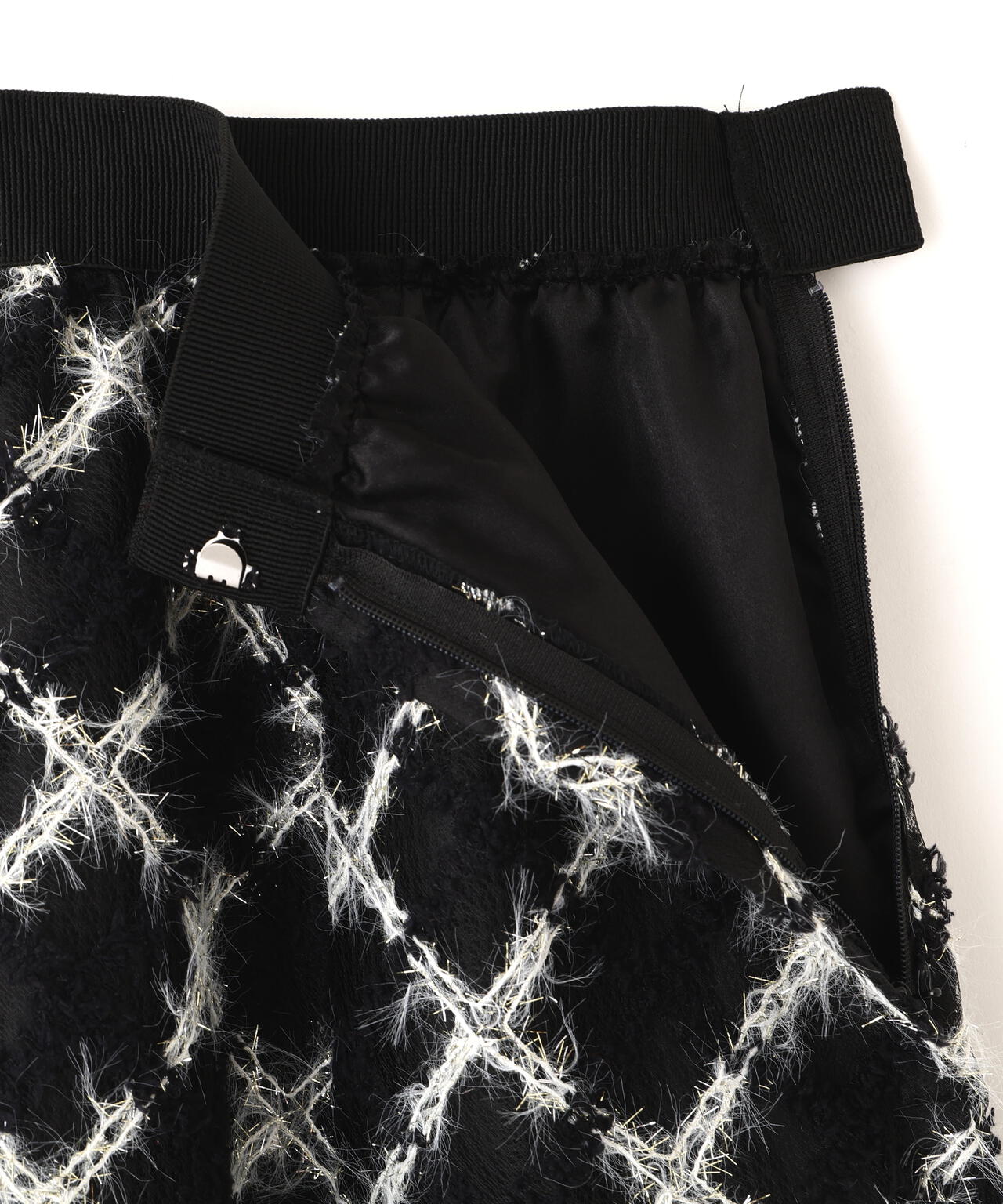 エンブロイダリーシアーチェック