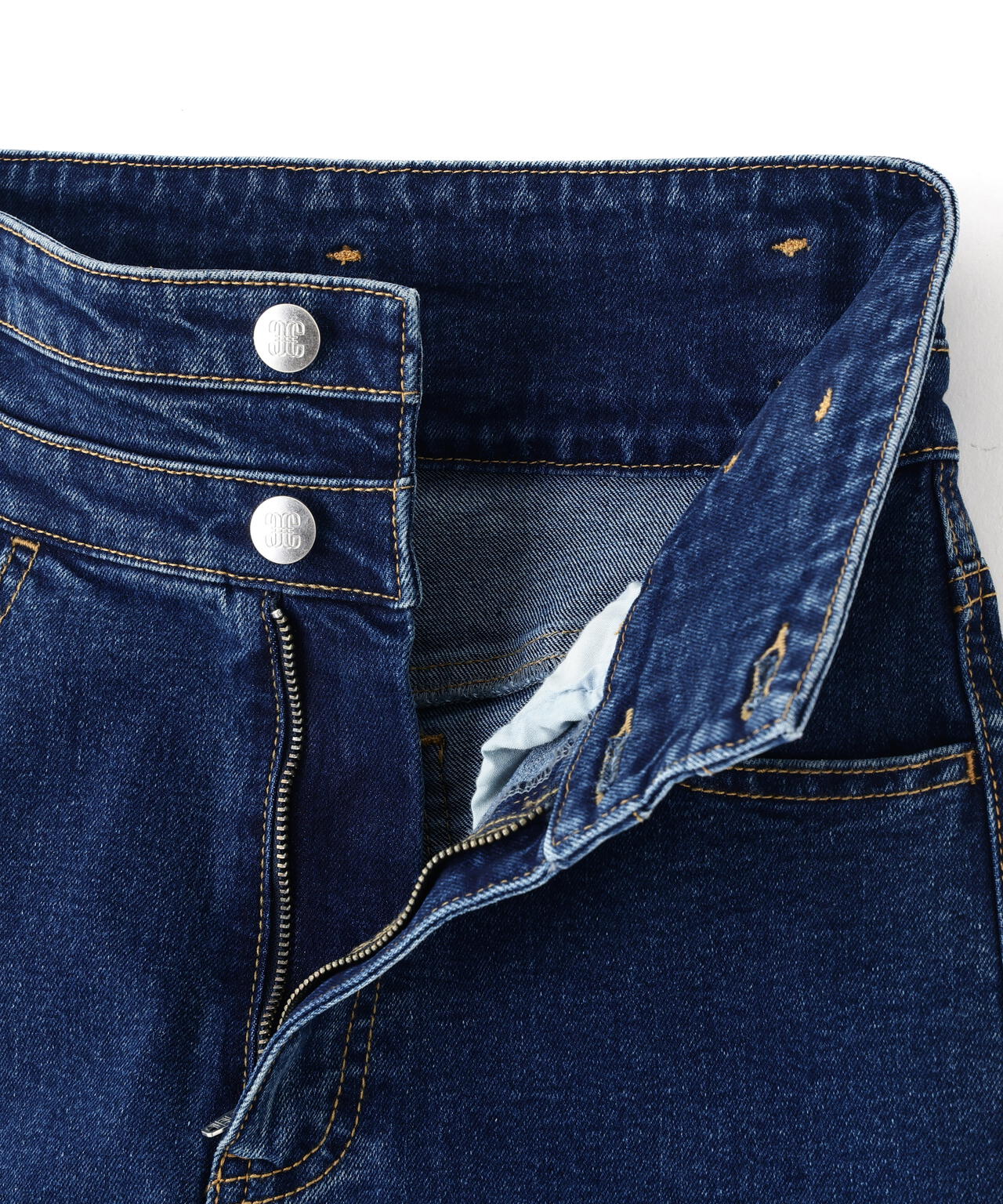 フレアデニムパンツ