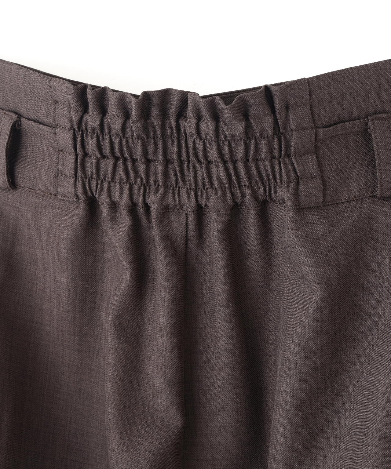 細ベルト付きワイドパンツ