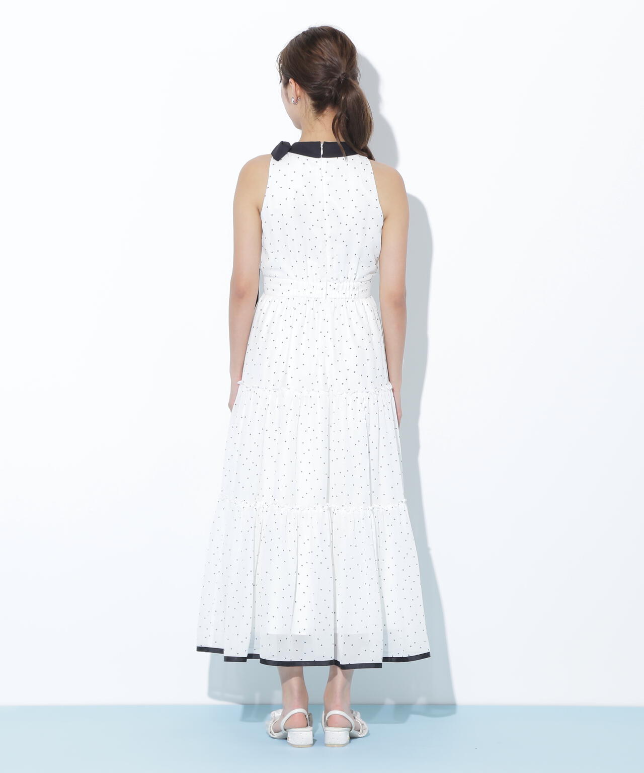 ホルターネックティアードワンピース