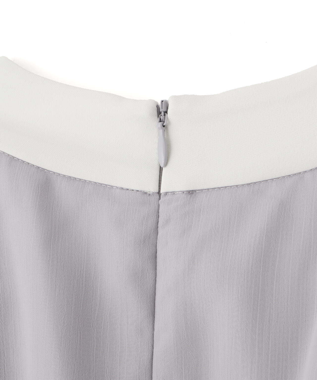 ホルターネックティアードワンピース