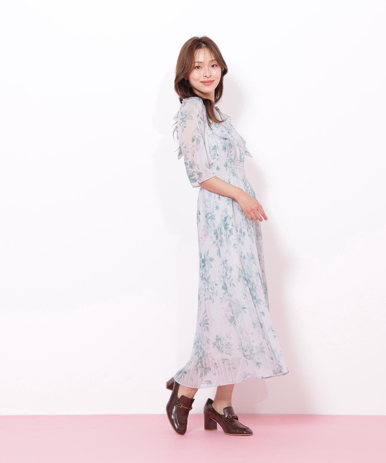 ぼかしフラワープリントワンピース