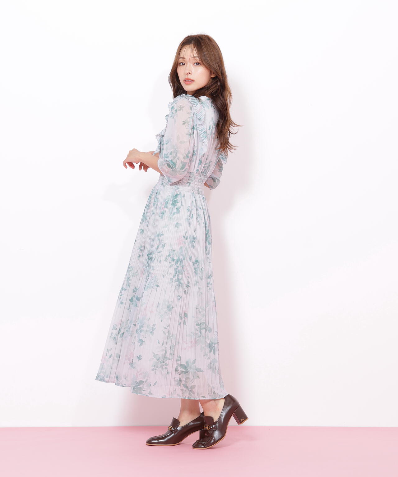 ぼかしフラワープリントワンピース