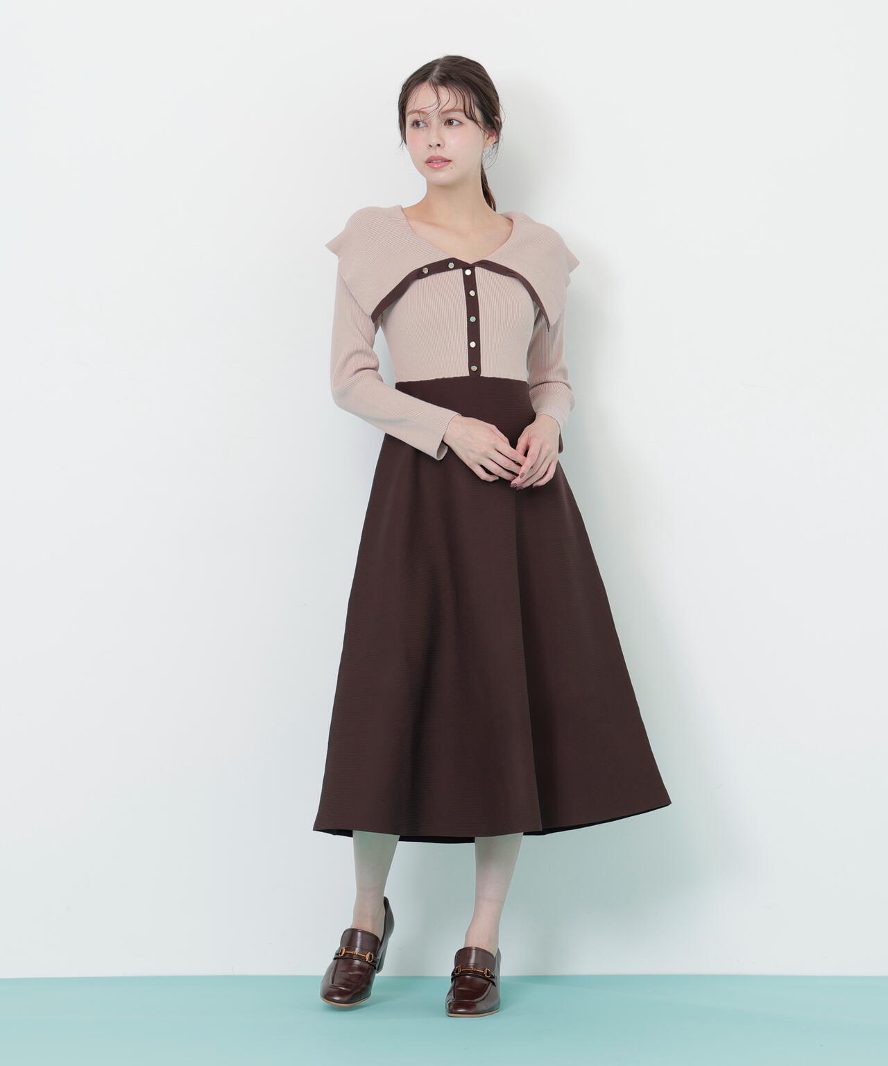 ビッグカラーニットワンピース