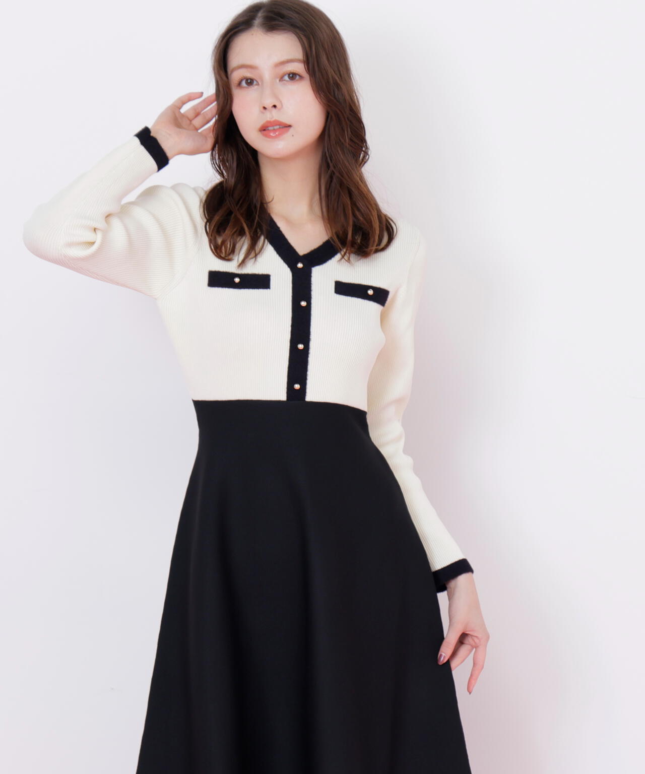 モールヤーントリミングニットワンピース