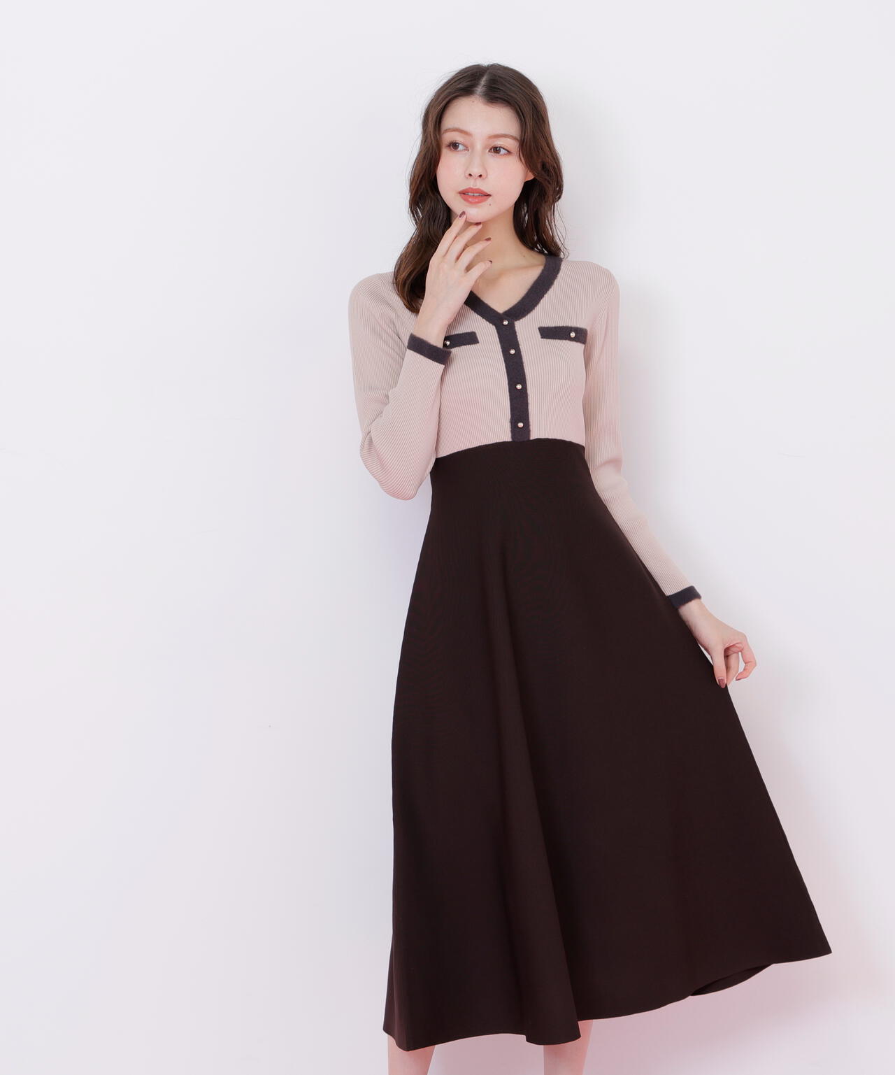 モールヤーントリミングニットワンピース