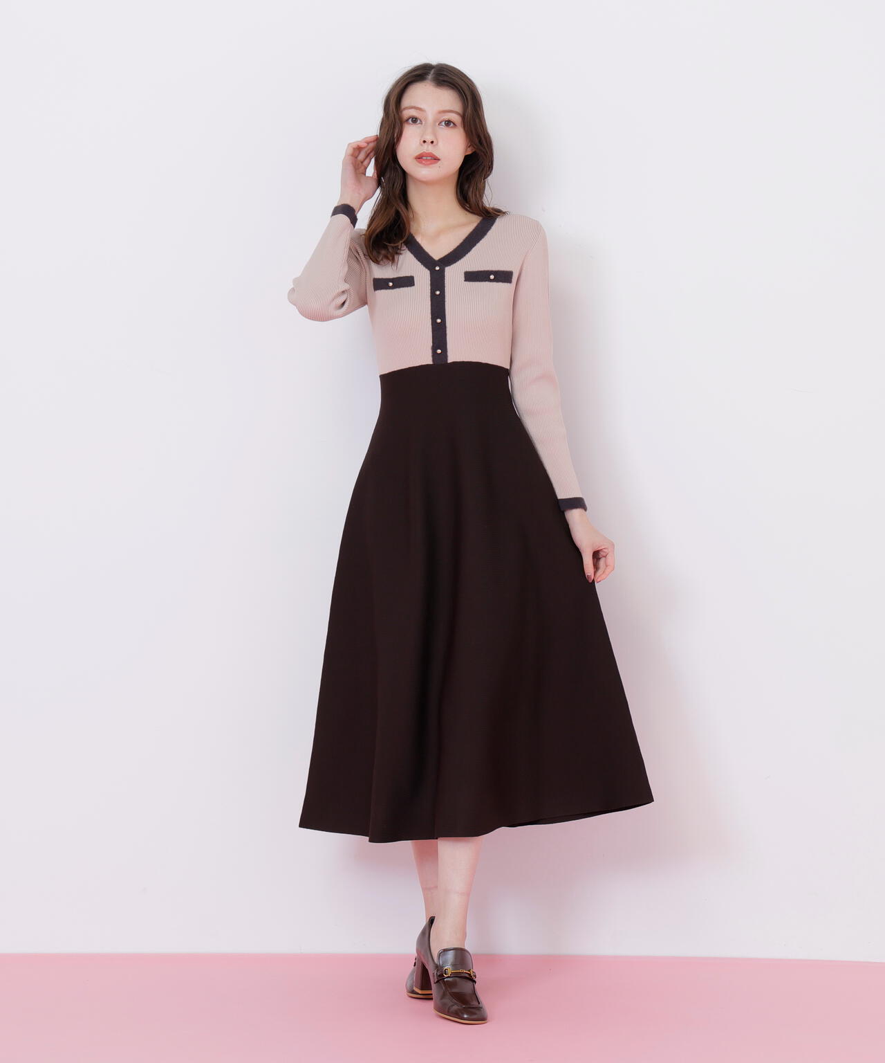 モールヤーントリミングニットワンピース