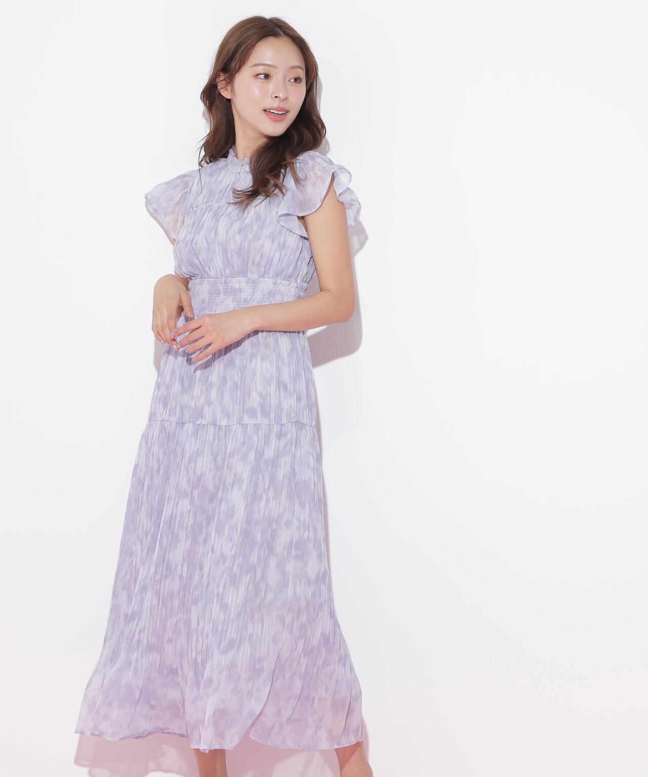 スリットネックプリーツワンピース