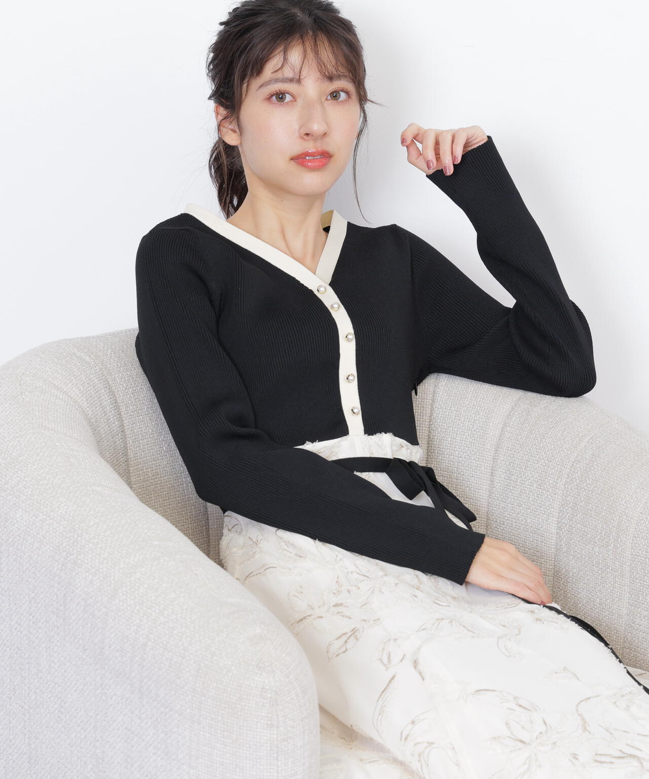 モール刺繍ドッキングニットワンピース