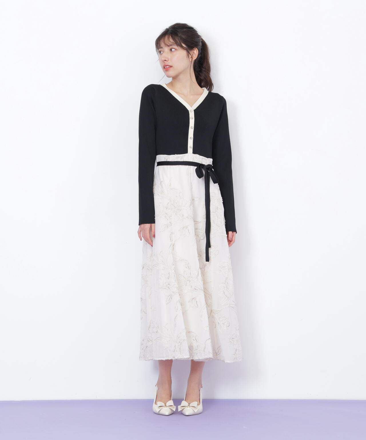 モール刺繍ドッキングニットワンピース