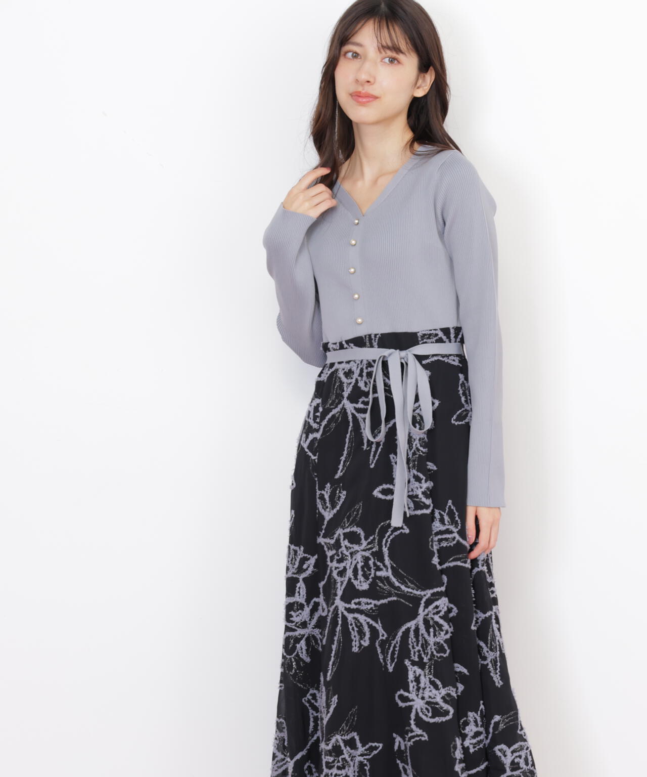 モール刺繍ドッキングニットワンピース