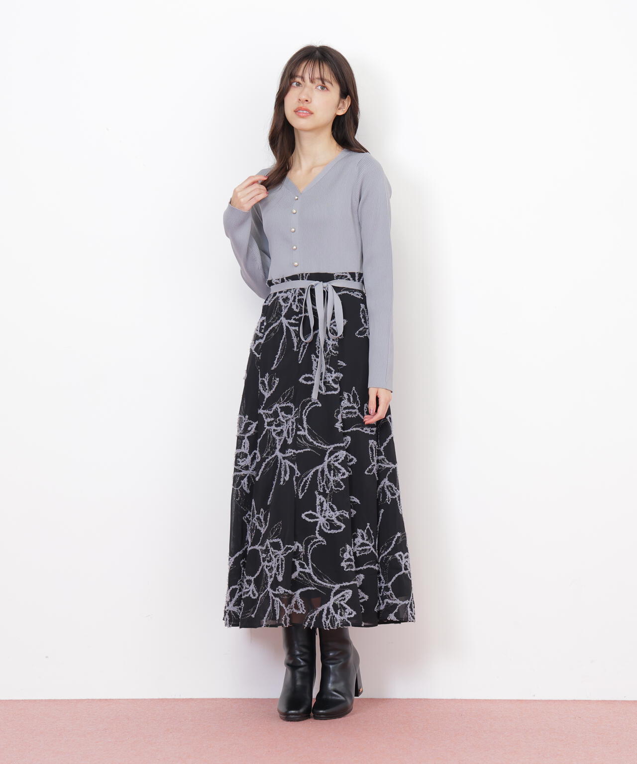 モール刺繍ドッキングニットワンピース