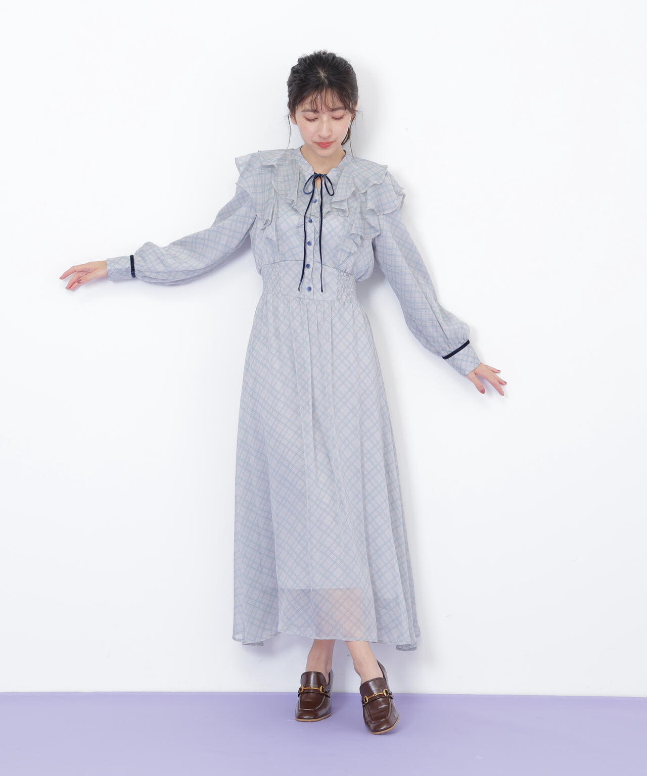 ベロア配色チェックラッフルワンピース