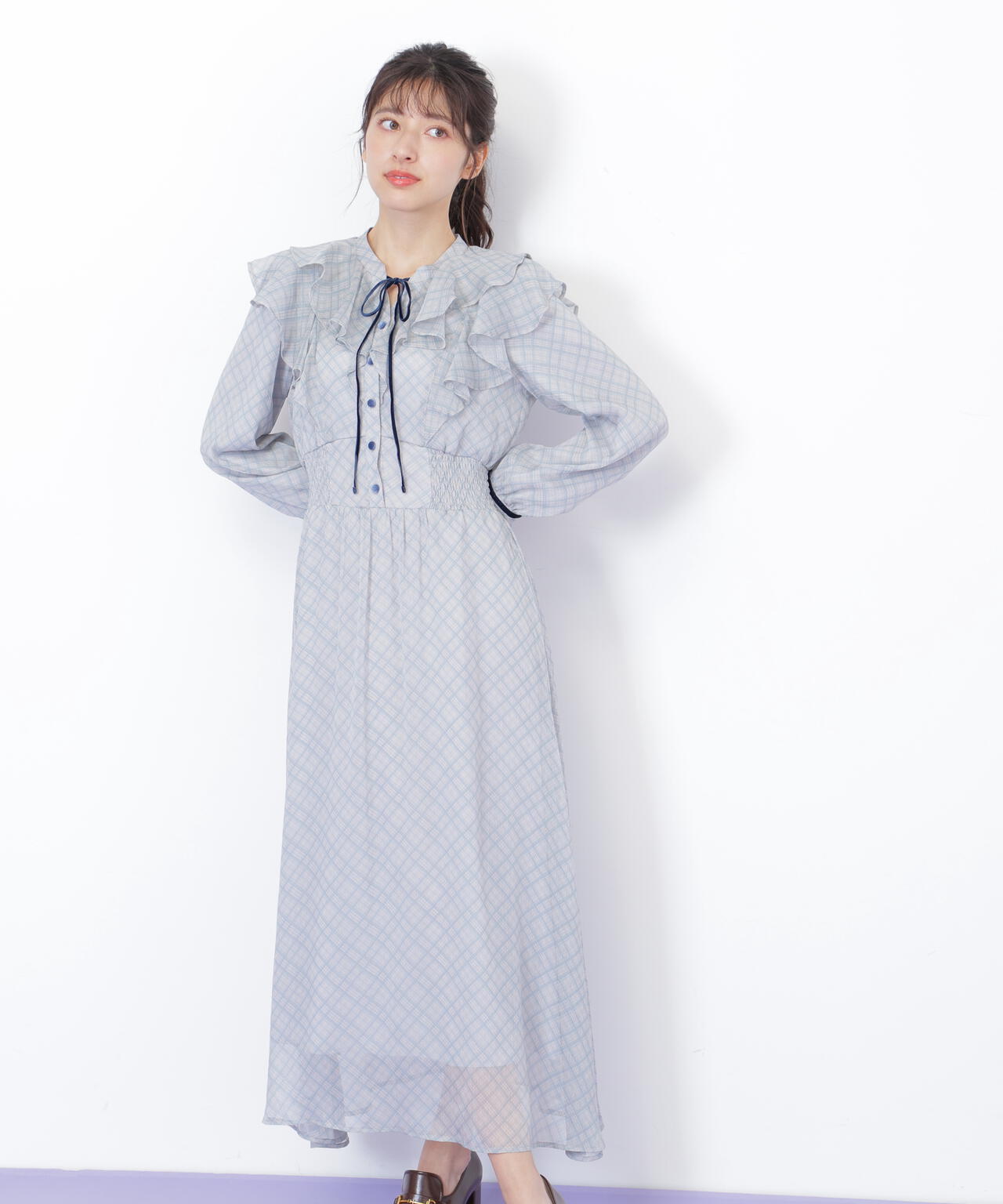 ベロア配色チェックラッフルワンピース