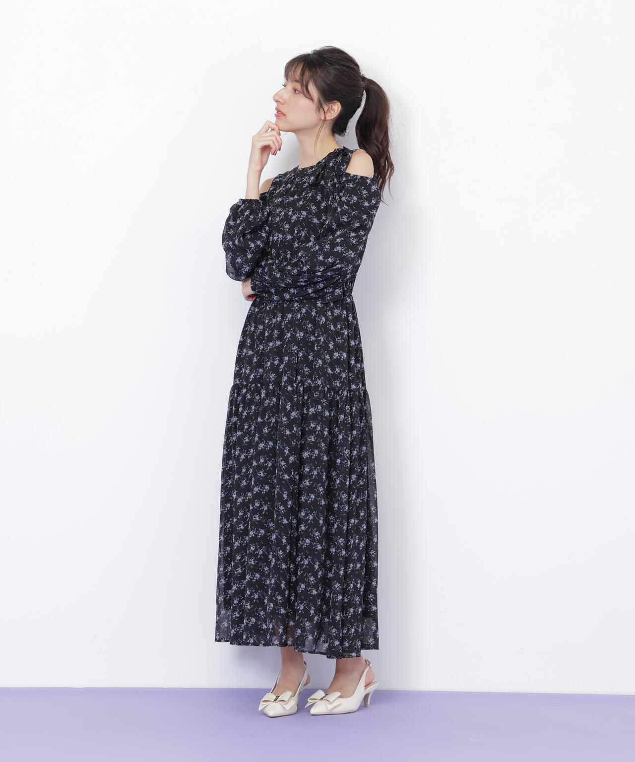 小花柄ボウタイワンピース