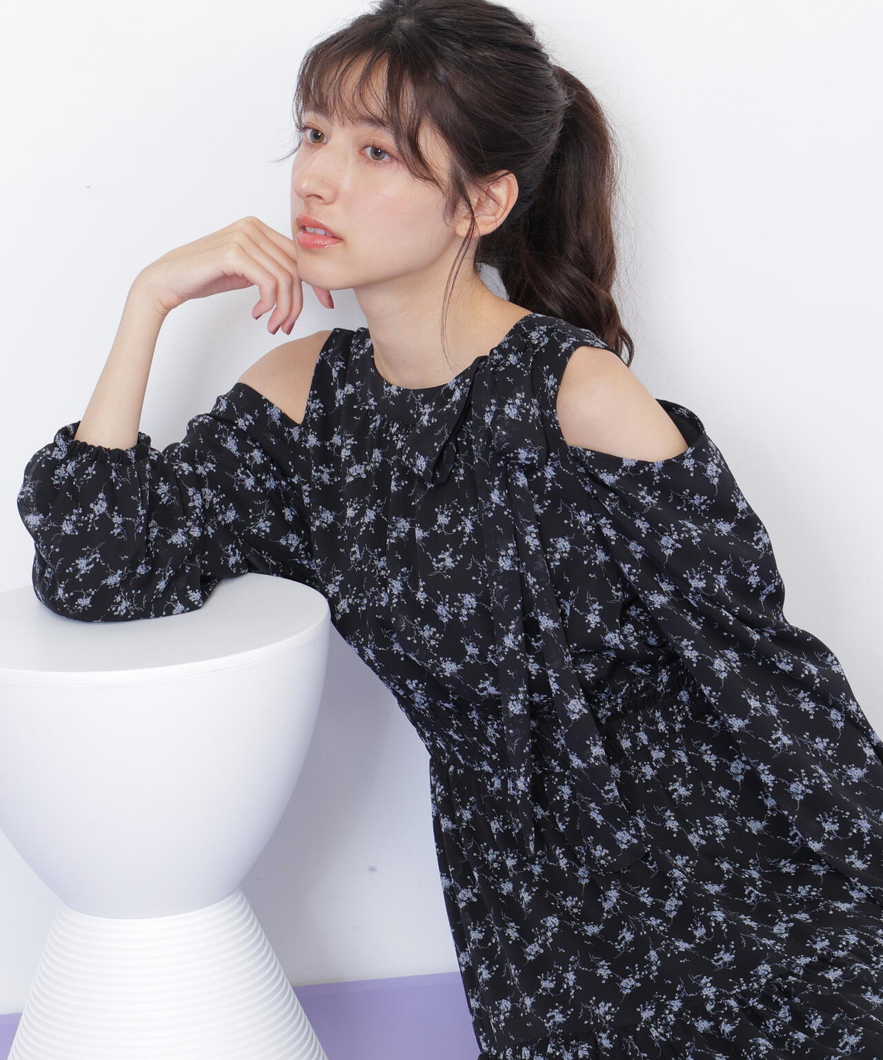 小花柄ボウタイワンピース