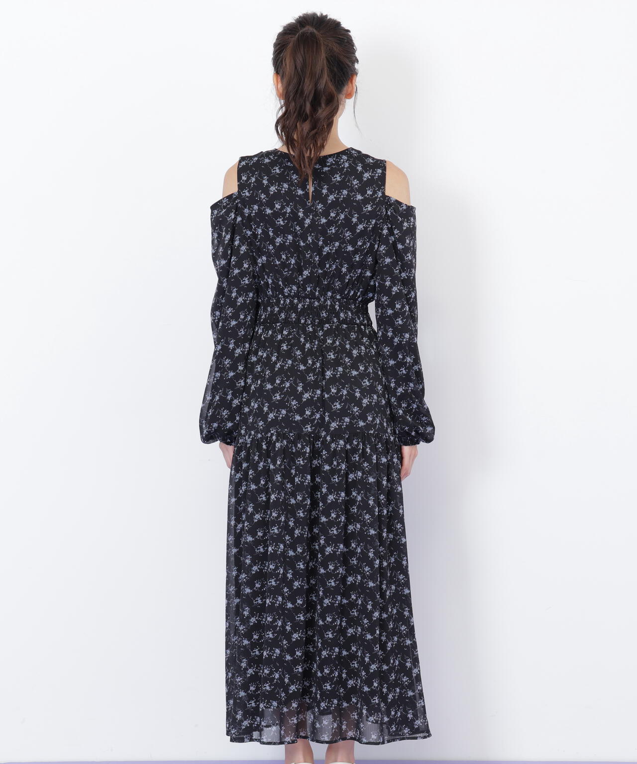 小花柄ボウタイワンピース