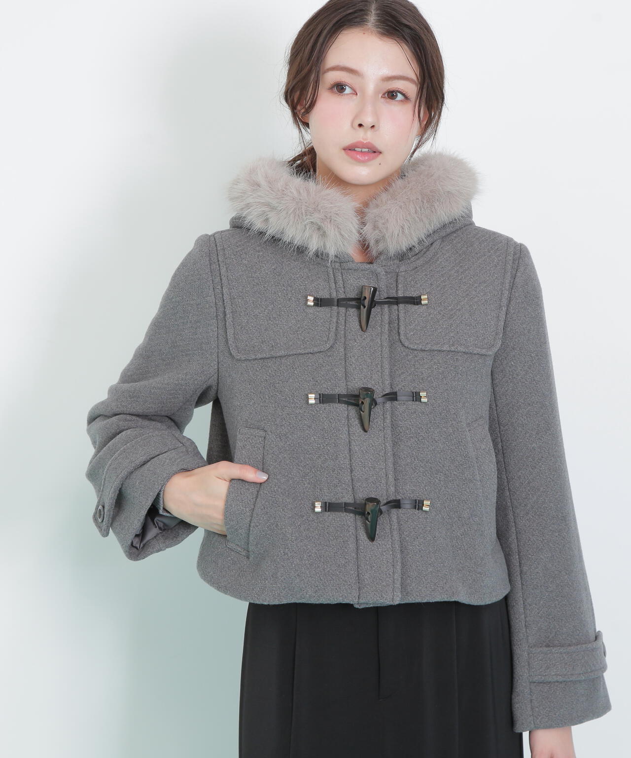 フェイクファー付ショートダッフルコート