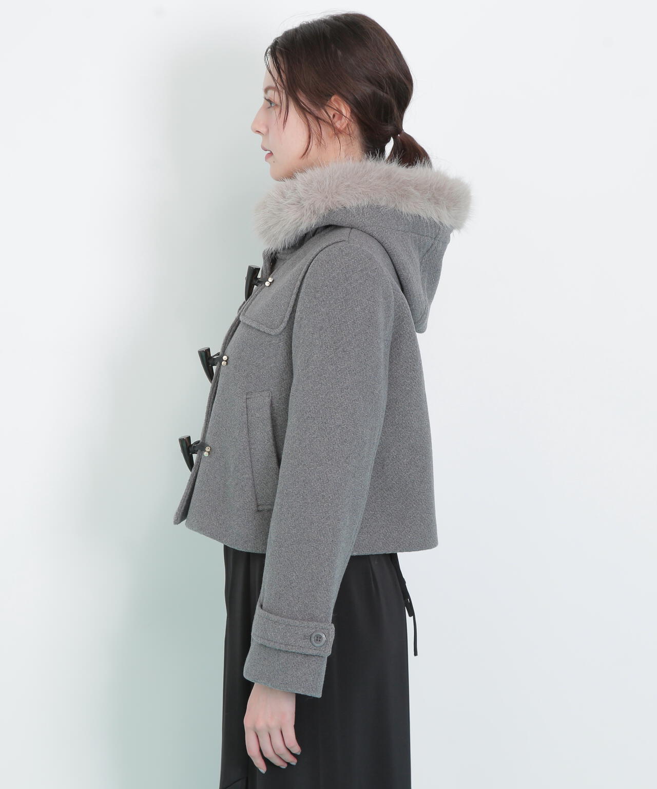 フェイクファー付ショートダッフルコート