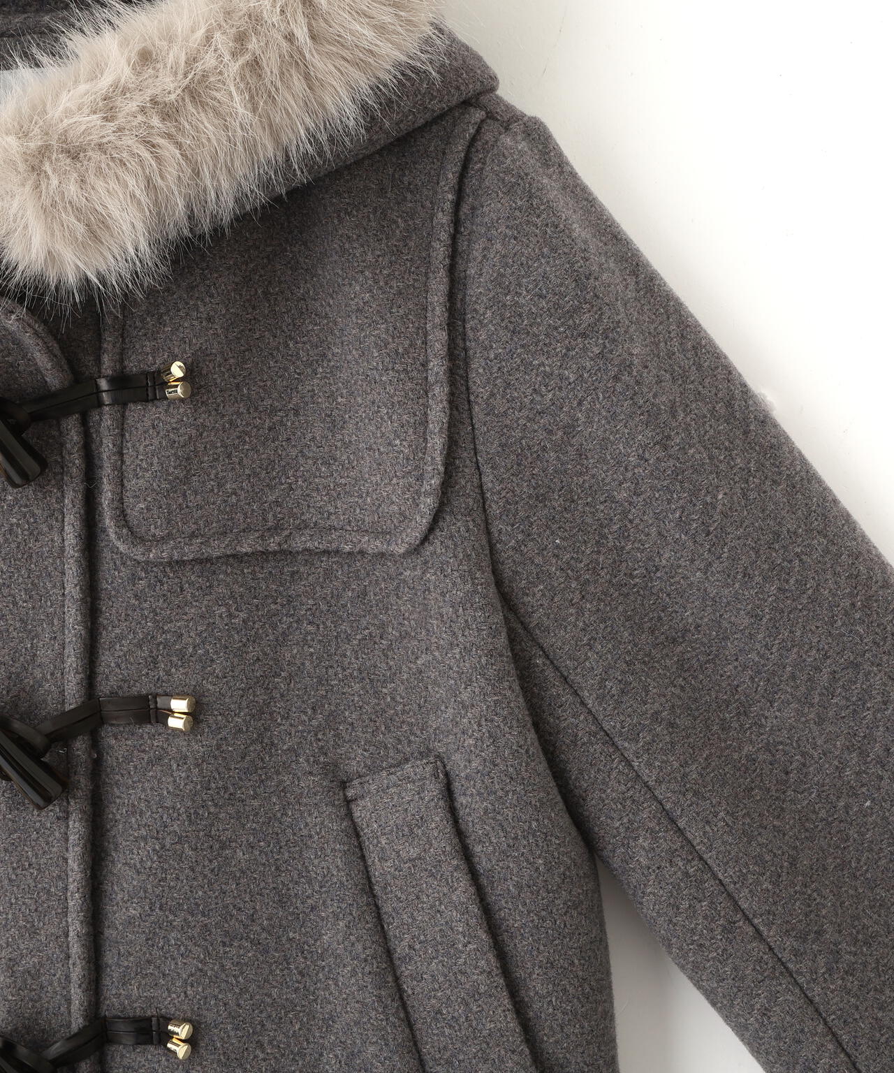 フェイクファー付ショートダッフルコート