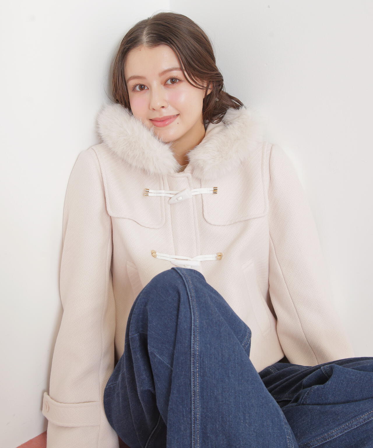 フェイクファー付ショートダッフルコート