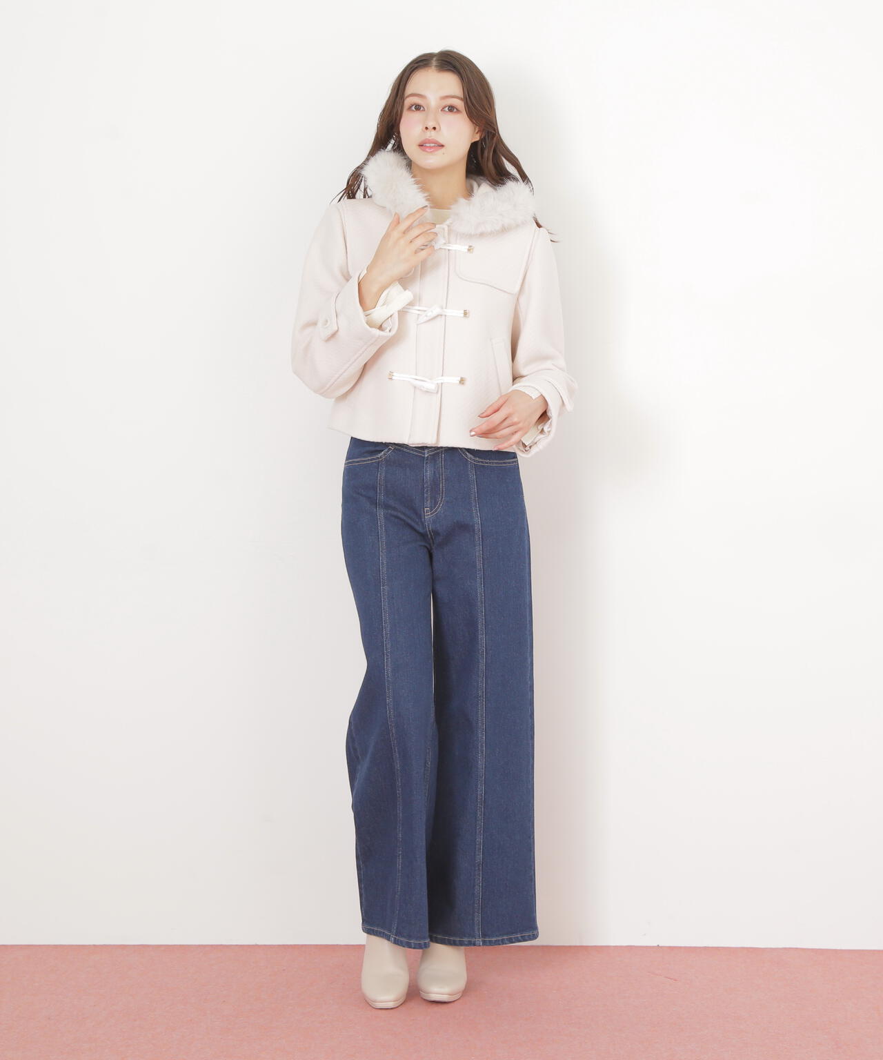 フェイクファー付ショートダッフルコート