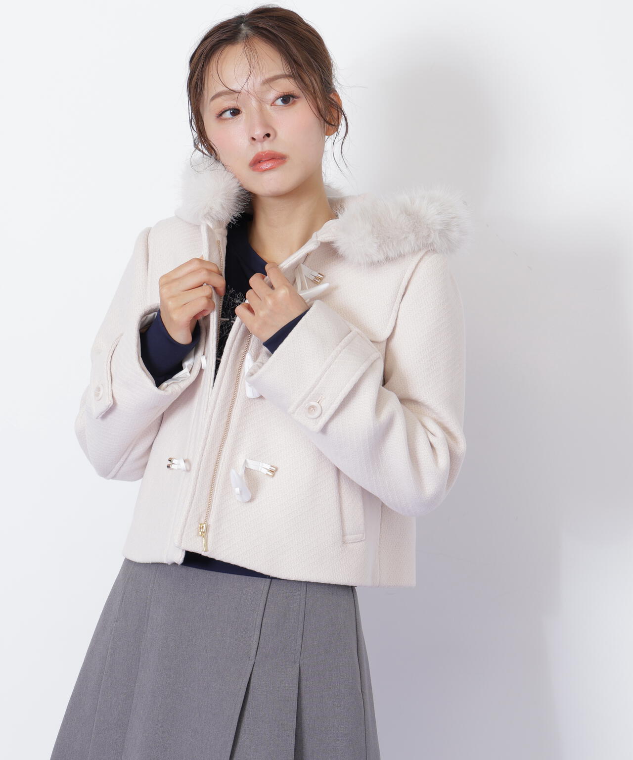 フェイクファー付ショートダッフルコート