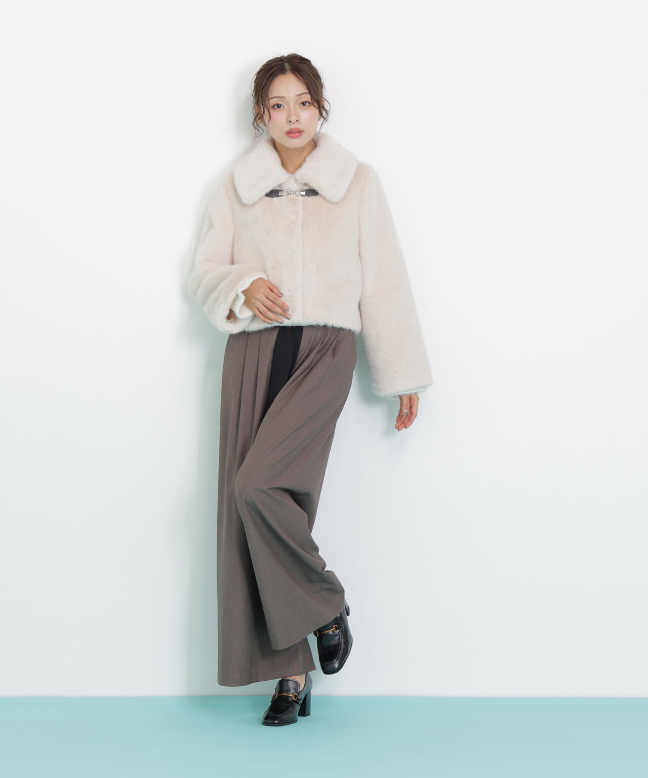 【6/12 10:00~6/15 SPECIAL COUPON 対象商品】フェイクファーショートジャケット