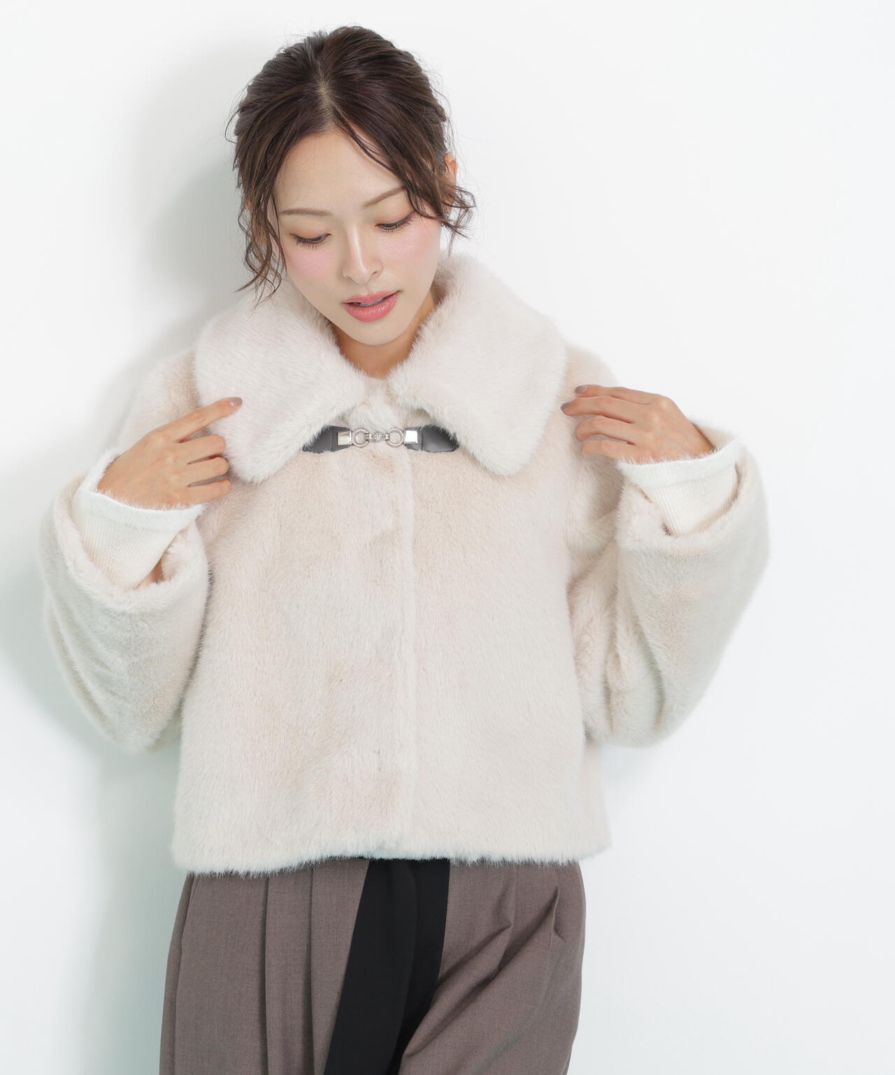 フェイクファーショートジャケット