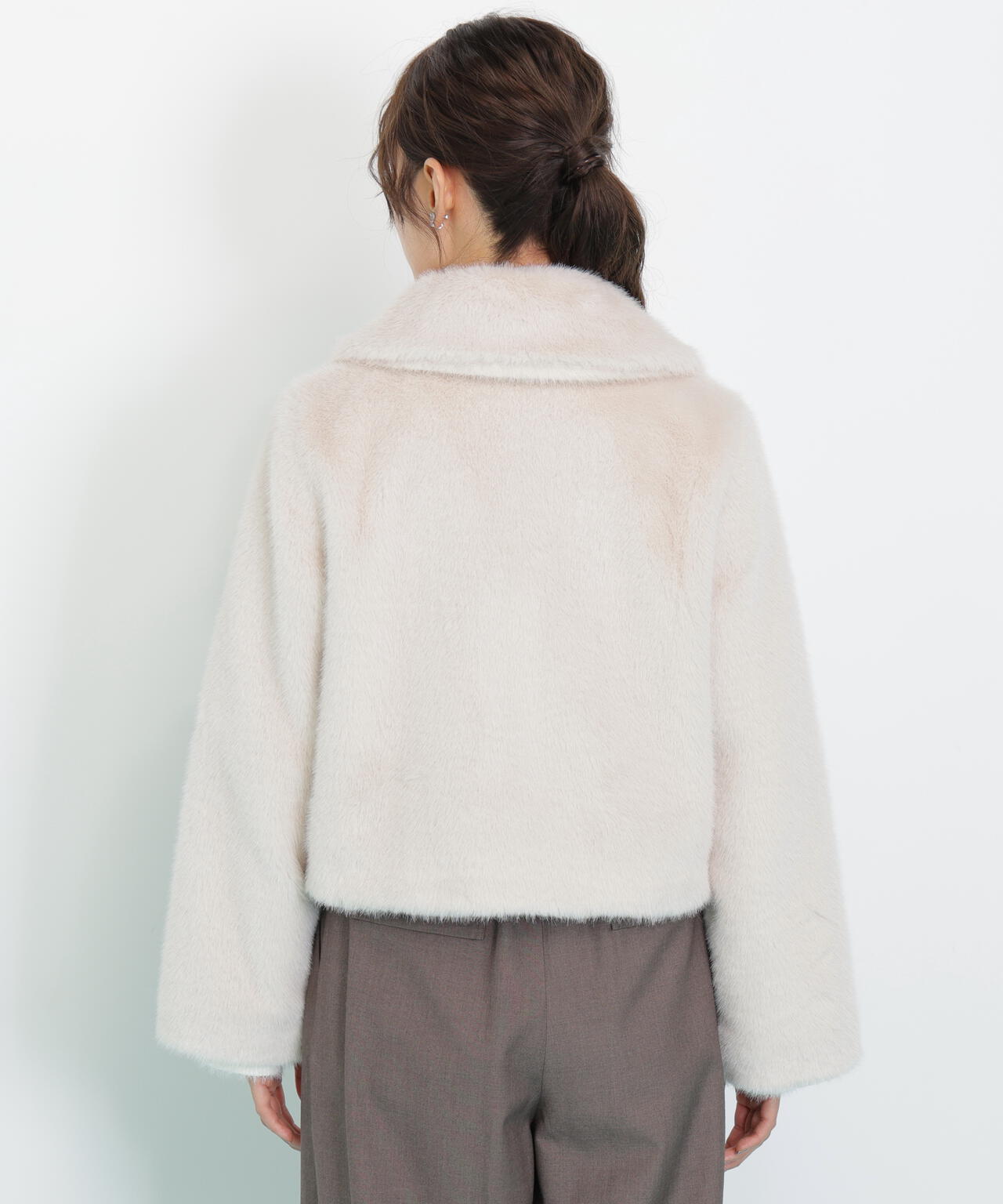 フェイクファーショートジャケット