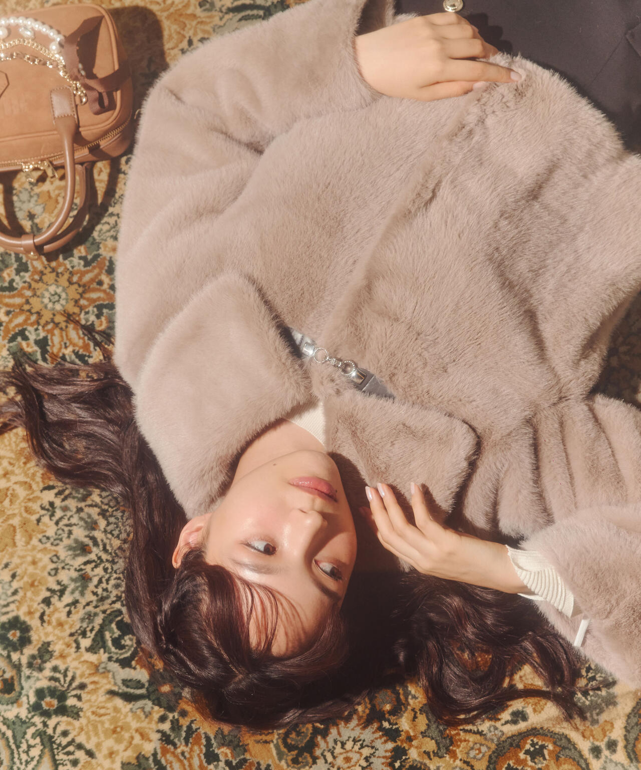 フェイクファーショートジャケット