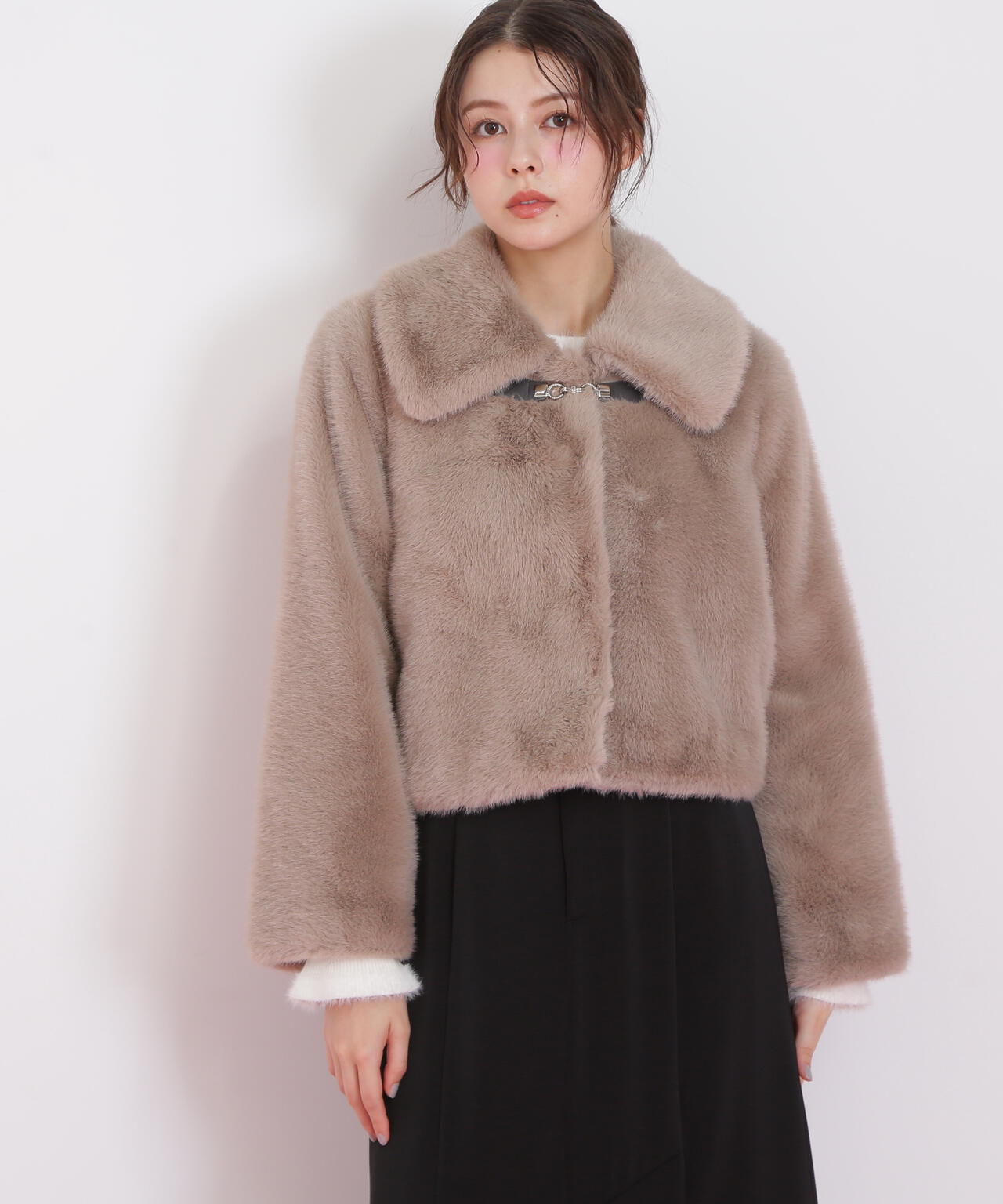 フェイクファーショートジャケット